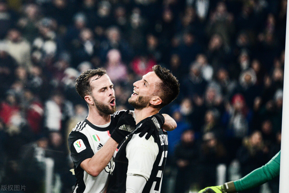 边路与中路 边路与中路