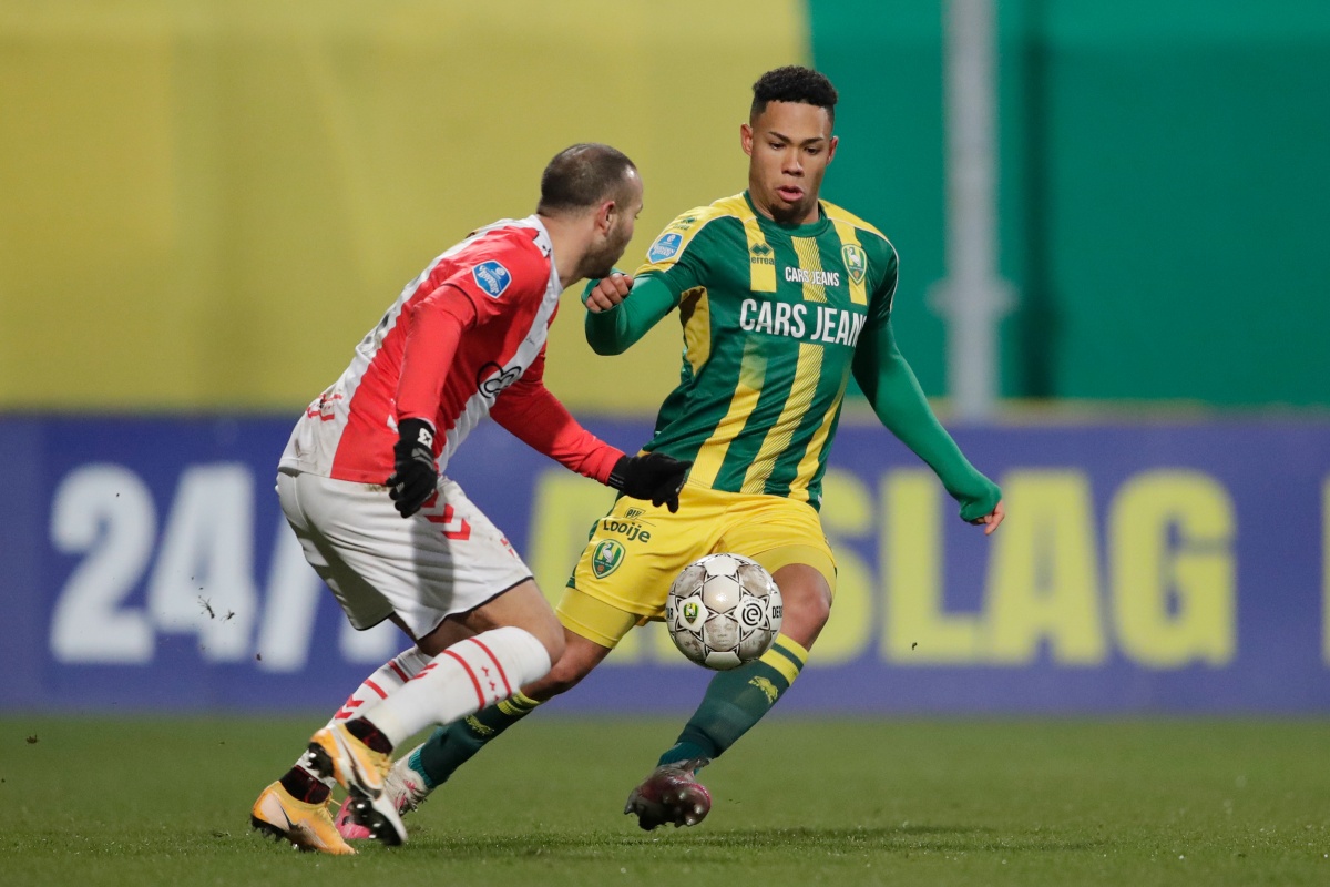 成功追击赫 成功追击赫