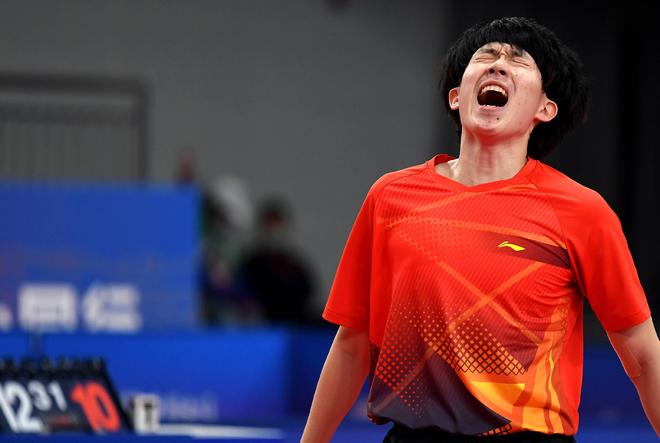 选手们用汗 选手们用汗