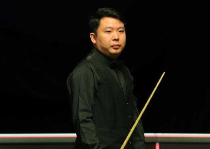 英超赛场再 英超赛场再