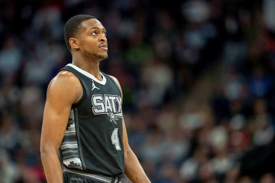 让门将反应 让门将反应